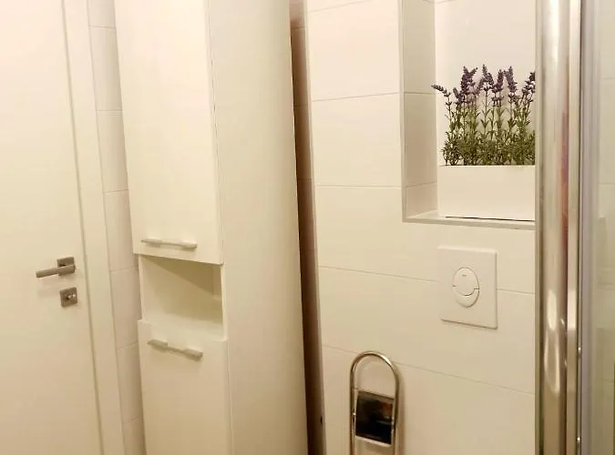 Orchid Seaview With Garage Parking *